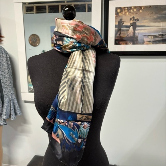 NWT❤️Baierlu 100% Silk Peking Opera Scarf - Picture 11 of 11